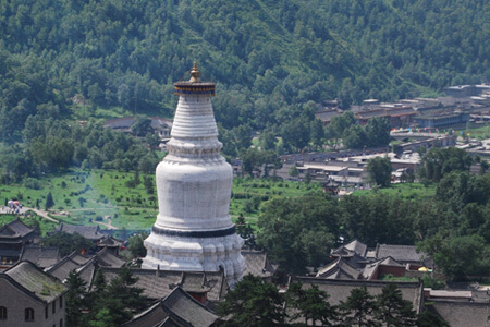 五台山中国四大佛教名山之首，文殊菩萨的道场